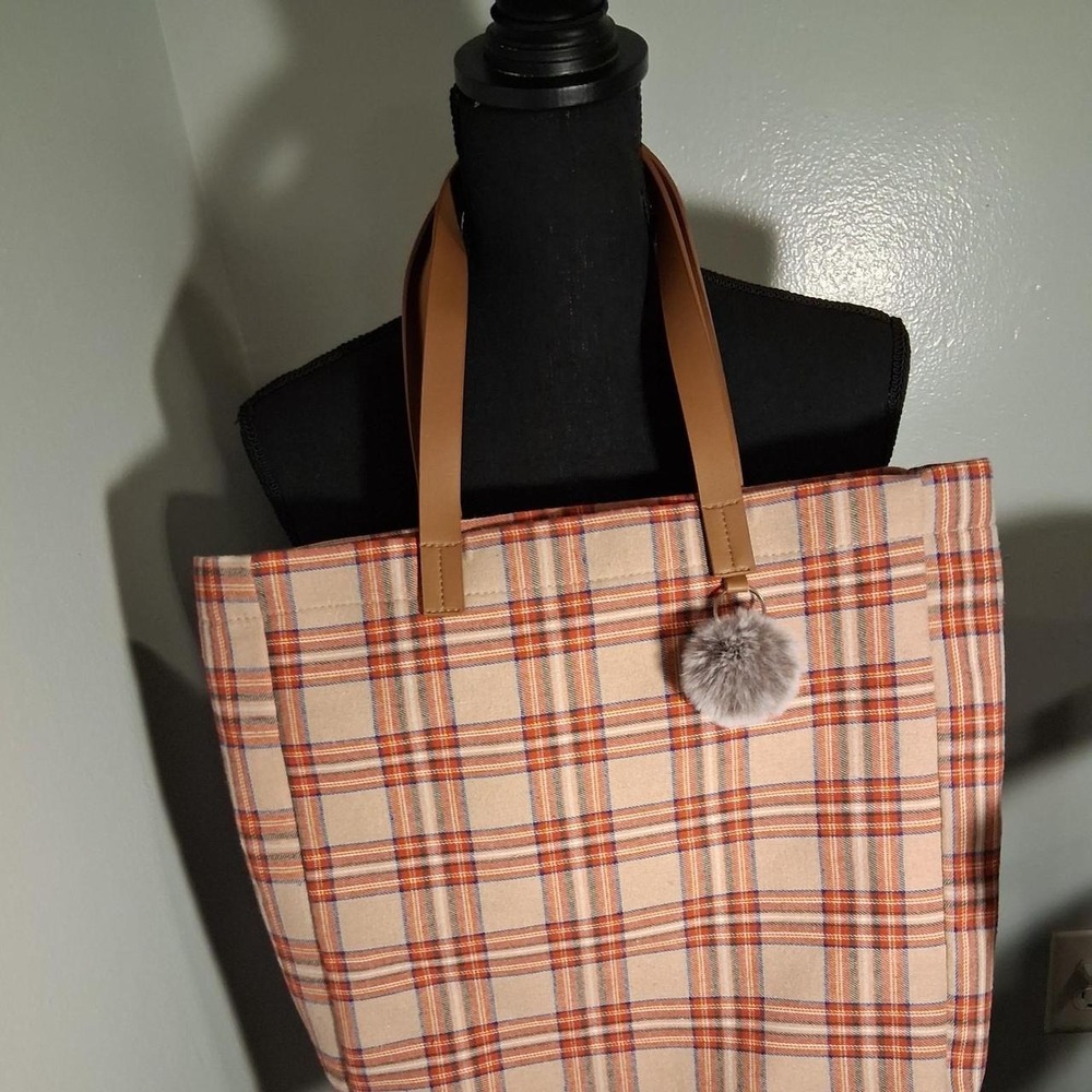 Plaid tote bag with faux fur pom pom market bag